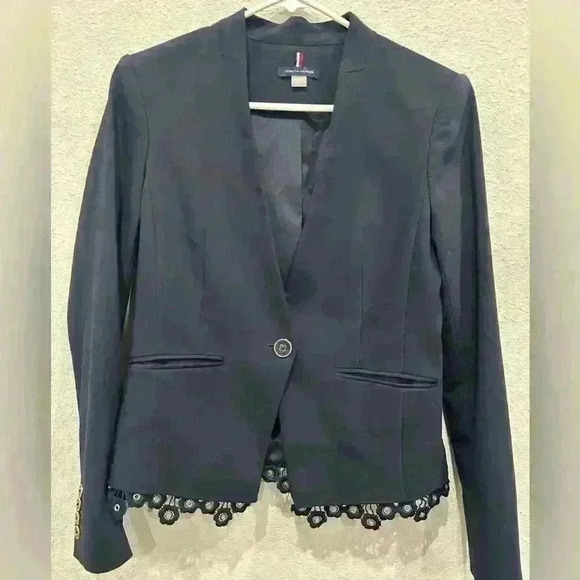 Tommy Hilfiger women’s blazer with embroidered layer size 4 NWOT - Picture 3 of 7